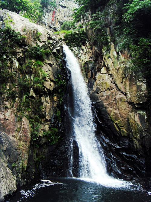 浙江诸暨侏罗纪香榧森林,香榧探险漂流两日游,我们不仅跋山涉水还要击