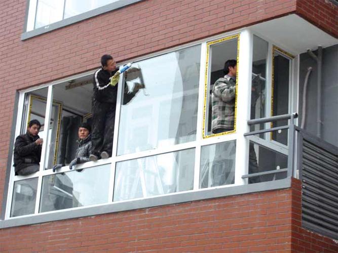 三层玻璃隔音窗