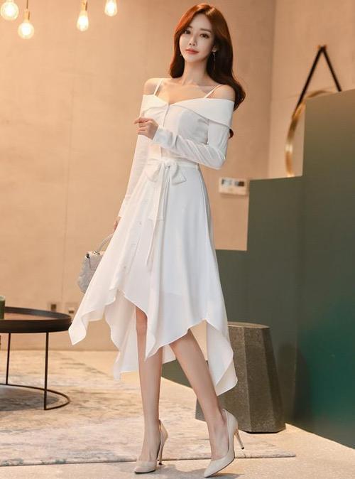 孙允珠白色雪纺包臀裙和吊带裙,穿搭气质典雅迷人,哪