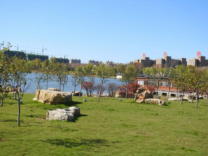 梅河口海龙湖公园晚秋之美(一)