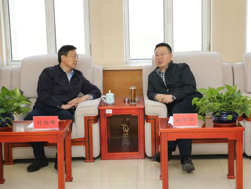 自治区水利厅厅长刘万华与中国农发行内蒙古分行行长