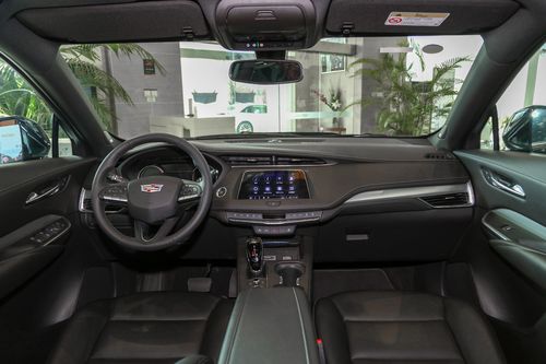 凯迪拉克xt4内饰-空间-动力-易车