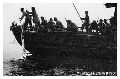 渡过长江去登陆渡江战役第一船1949年4月20日晚20时15分,二十七军