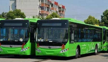 淮南公交明天起开启2元票价了!请互相转告.