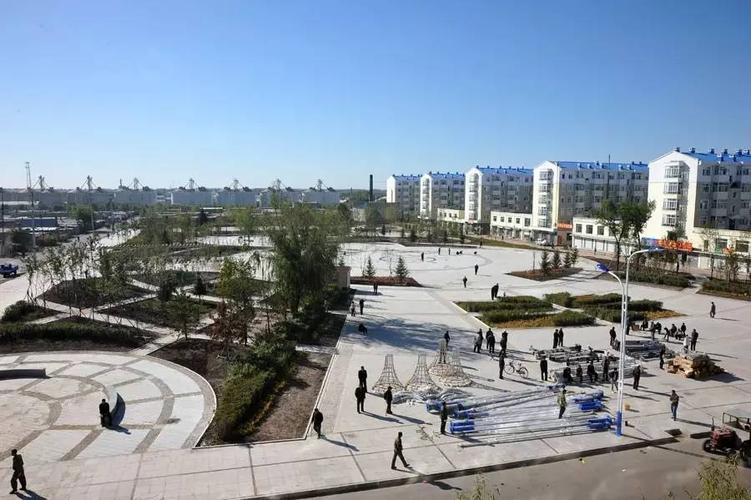 咏青冈|猛犸象群今若在,北极圈里步铿锵