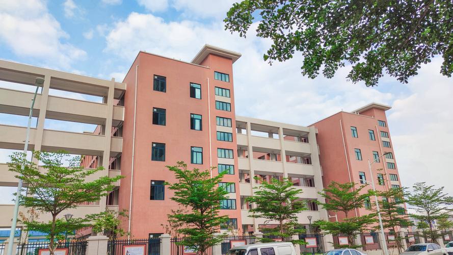 湛江市第三十二中学