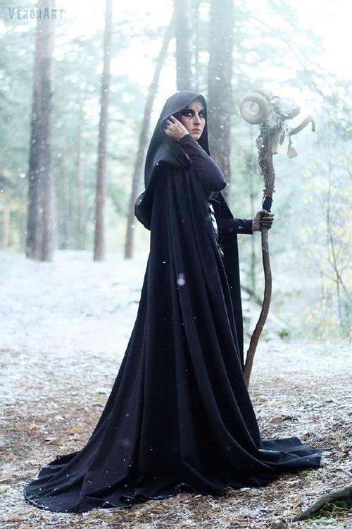 角色 素材 女 森林 女巫 雪景