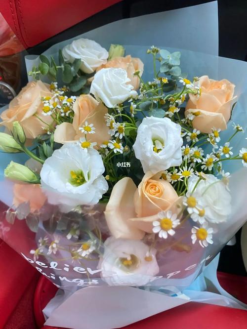 生日收到的花|npy的审美翻车了么_生日_玄关柜_花束_洋甘菊_花店_裙子