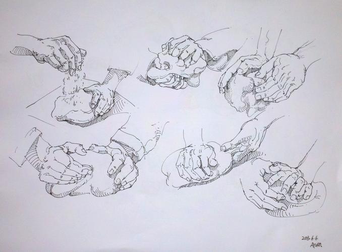 揉面团的手,完成等待加班人归来时画的,整个过程比较顺利,回头看,总