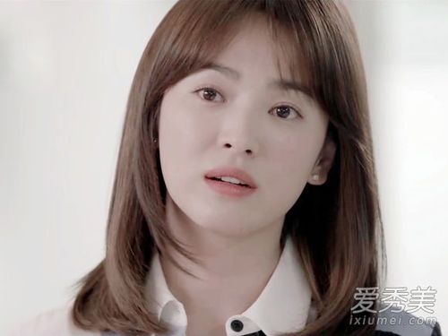 宋慧乔《太阳的后裔》剧照,栗色头发,内扣梨花头加上中分空气刘海