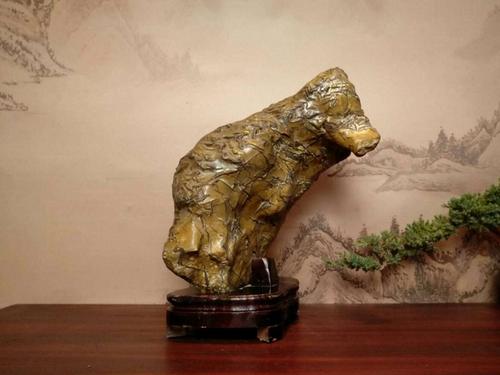 奇石置放文房书架,客厅摆件都十分适合百年一见