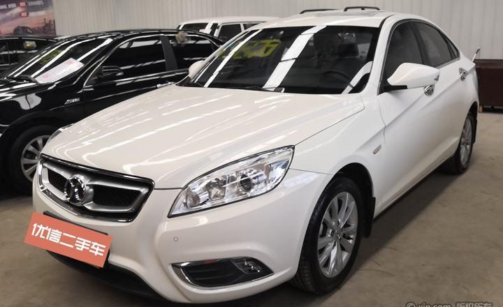 北汽绅宝绅宝d502016款15手动精英版