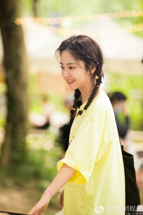 谭松韵综艺《奇妙小森林》照片