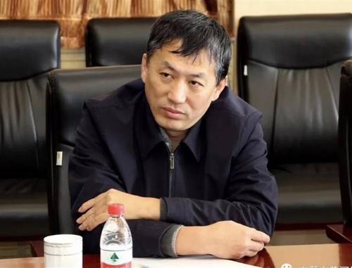 包野任满洲里市委副书记,提名满洲里市市长候选人.