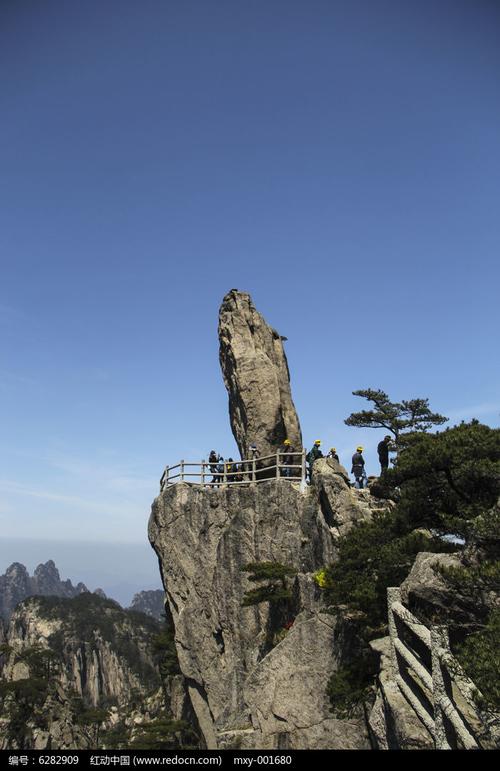 黄山飞来石壮观