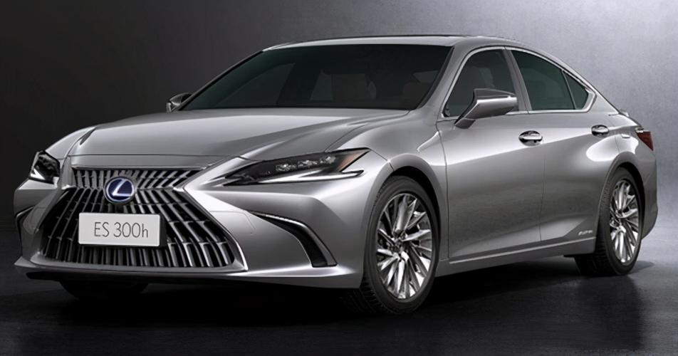 新款es 300h】【雷克萨斯新款es f sport】外观方面,新款雷克萨斯es