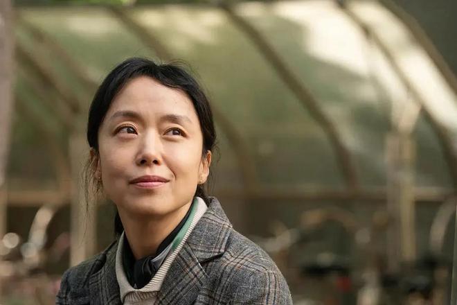 就在影片拍摄得如火如荼之际,片场也传出让人担心的消息,据韩媒于4月7