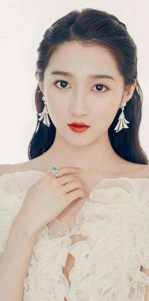 关晓彤与李沁的惊艳照片
