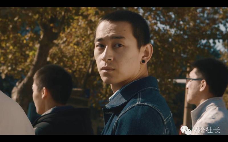 但是,跟以上穷出天际的槽点形成鲜明对比的,是《毛骗》中奢华而