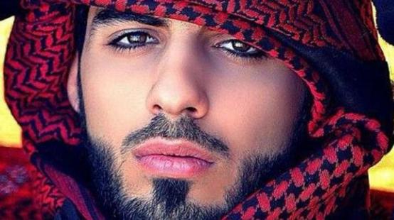 因"长太帅"被驱逐出境的男模,"靠脸"进入日本,如今过去10年成了这样