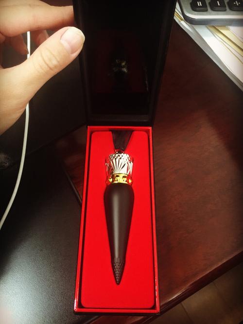 louboution 萝卜丁口红_克里斯提·鲁布托christian louboutin 彩妆