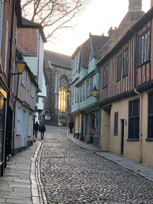 luxurious quiet norwich city centre b&b attic space -pet