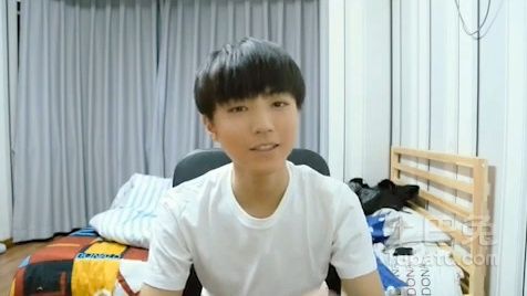 tfboys王俊凯家曝光 小凯卧室太接地气