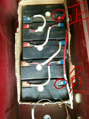 买了一组电瓶60v.自己拿回家接线,大家看看这样接线正确吗?