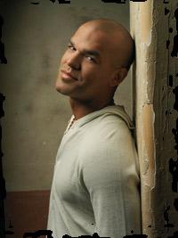 《越狱》男演员登大银幕 搭档基努做"守夜人"