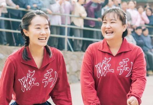 贾玲,张小斐的神仙友谊上头,贾玲为什么捧张小斐真相了