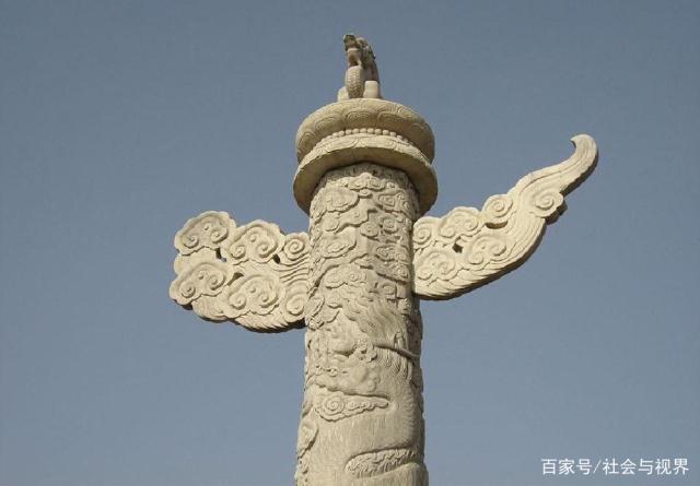 中华图腾柱