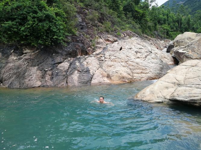台山都斛蓝坑水库溯溪