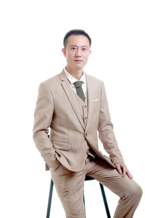 乔迪帅哥校长系列之陕西靖边分校校长石晓军