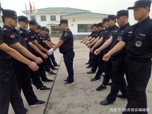 榆林睿泰威远保安公司开展服务70周年国庆安保培训