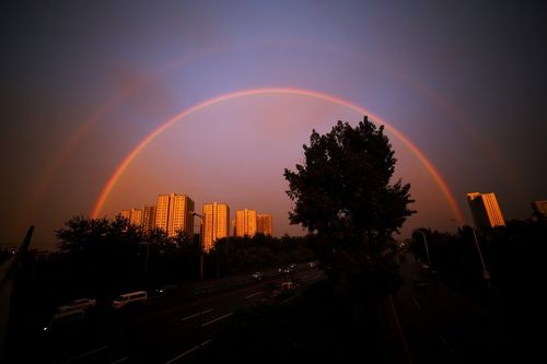 雨后彩虹