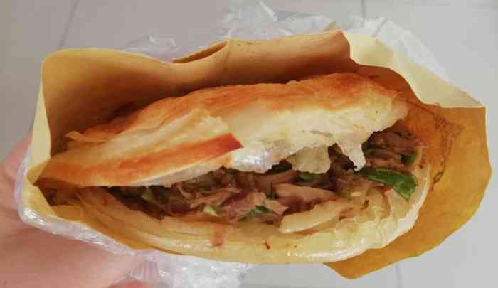 驴肉火烧肉夹馍(新农都店)-"经常点这家店外卖,汤味道