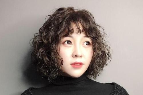 发型图片短发长发烫减龄羊毛卷造型羊毛卷发型羊毛卷发型女暖冬季羊毛