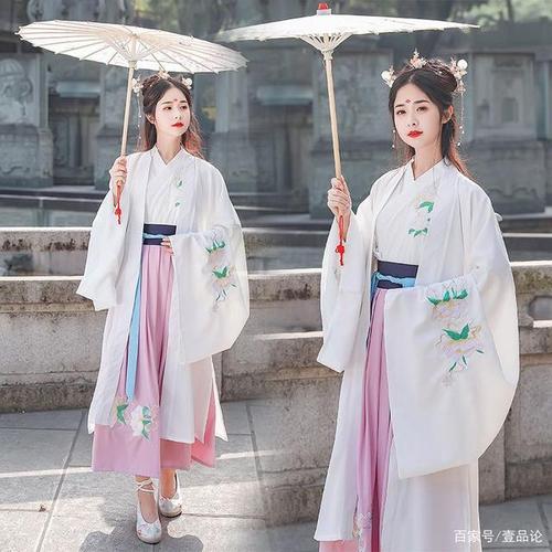 中华汉服精美,是服饰中的国粹