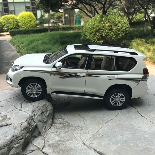 toyota是什么车suv,toyota是什么车 1:18 丰田普拉多 新霸道 越野车 suv lc200 合金汽车模型 白色拉花版