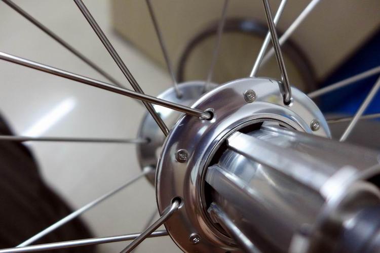 1x编法,辐条不要相碰