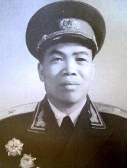 空5军军 长:(缺编)政 委:裴志耕 (少将)任职时间:1954年4月—1958年7