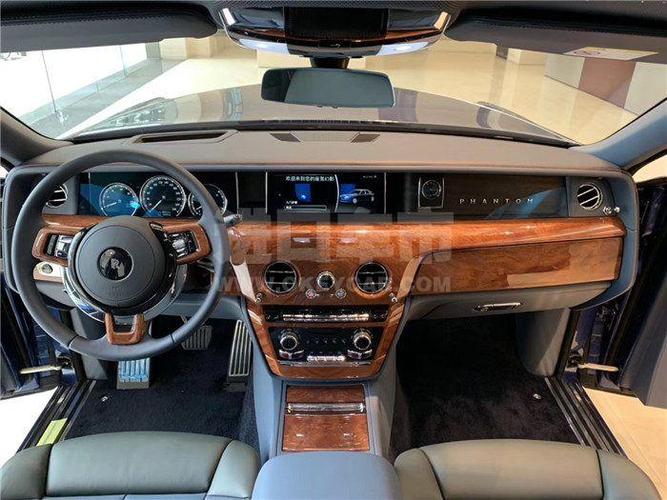 近距离感受全新幻影豪车 超奢华外观内饰