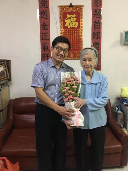 郑主任和龙层花教授