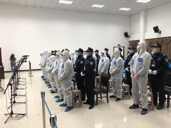 盐亭首起黑社会性质组织犯罪案件开庭 被告年龄最大者已74岁