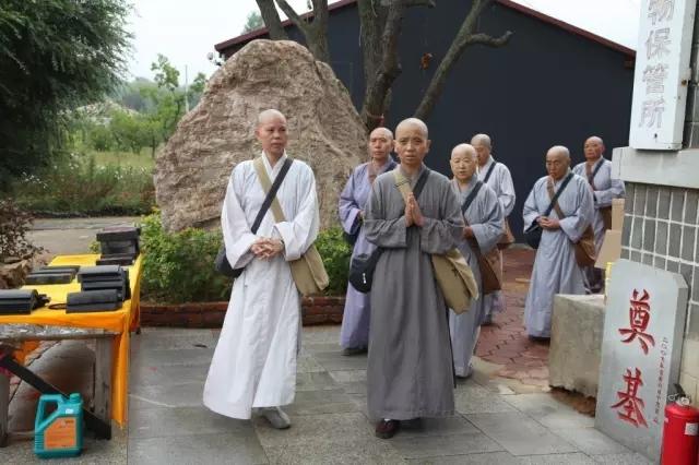 宝华寺净空上人一行参访永清寺_恒顺_新浪博客