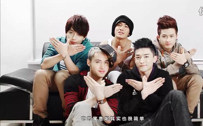 [mic男团]论发型对一个人的影响(总结胡扯向)