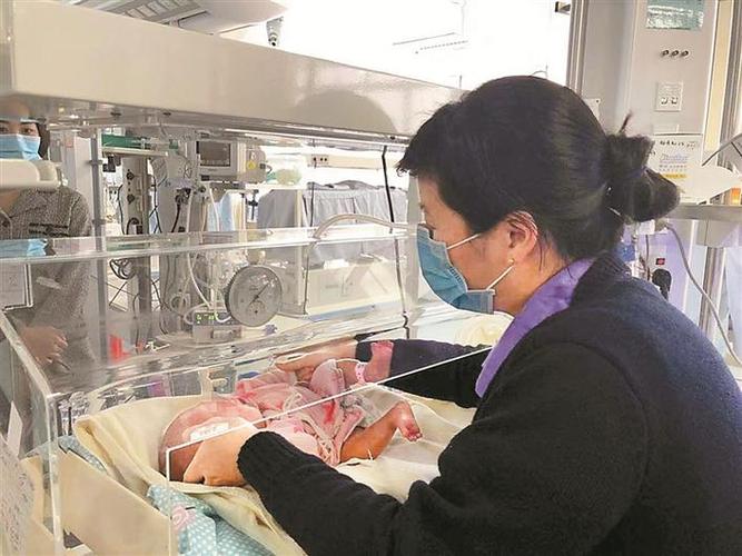龙岗妇幼保健院成功救治6个月体重仅600克超早产儿