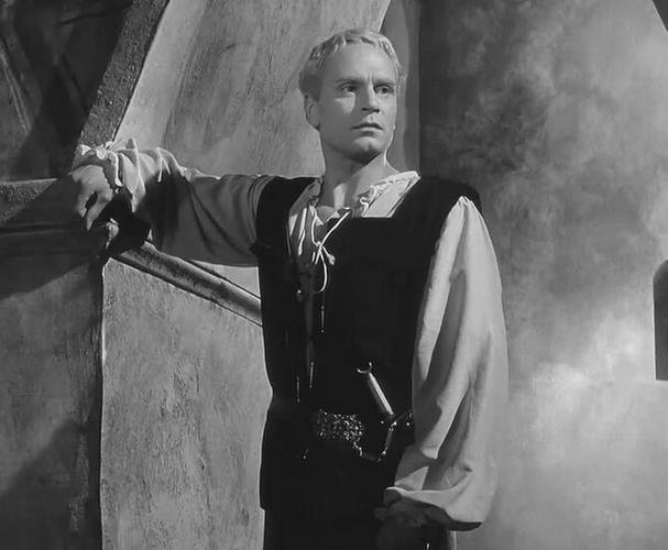 【哈姆雷特人物分析】哈姆雷特的人物形象