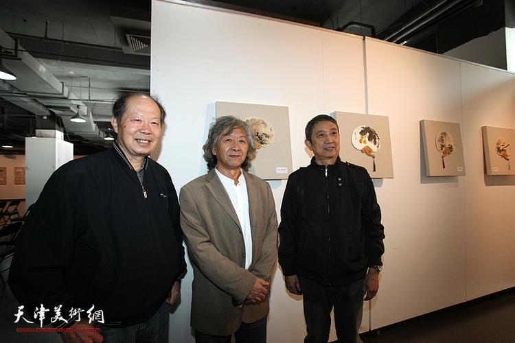"和风如意·别开生面的扇面展"在天津美术学院美术馆开幕