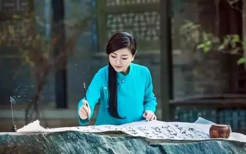 聆听:刘珂矣经典歌曲大全和心灵独语二十篇